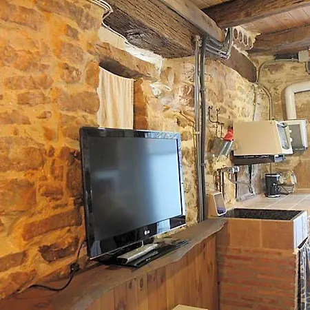 Conjunto Rural La Tejedora. Y Estudios Familiares.