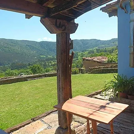 Hotel Conjunto Rural La Tejedora. Y Estudios Familiares. *
