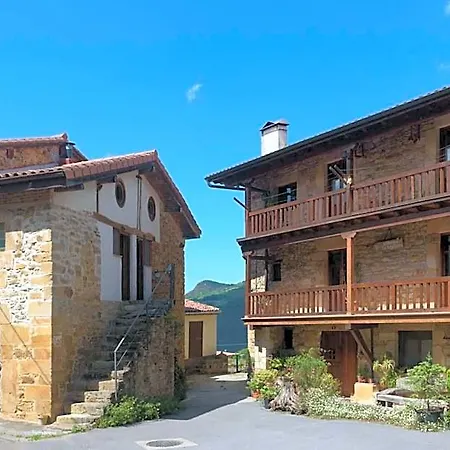 Hotel Conjunto Rural La Tejedora. Y Estudios Familiares.