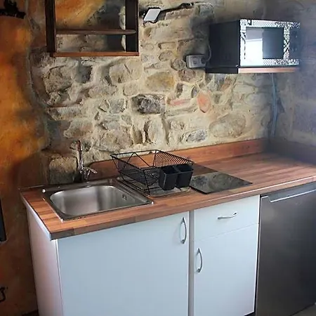 Hotel Conjunto Rural La Tejedora. Y Estudios Familiares. *
