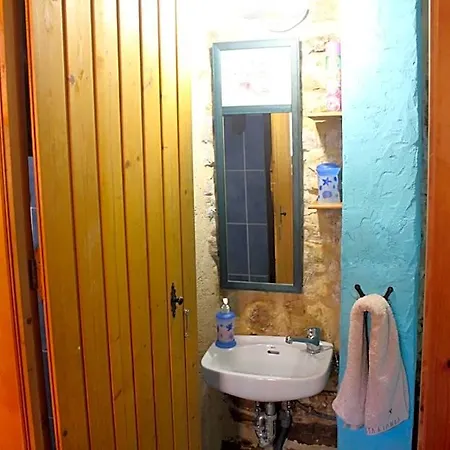 Conjunto Rural La Tejedora. Y Estudios Familiares. Hotel Rasines