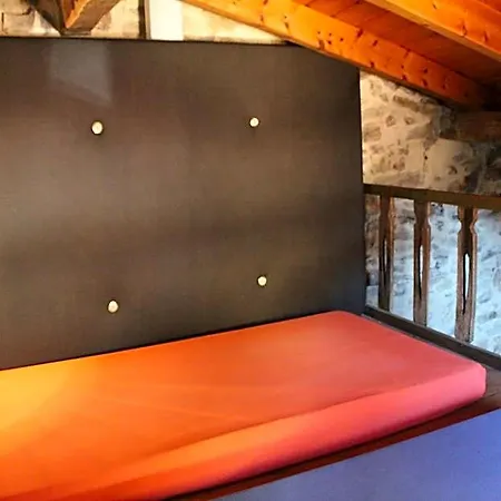 Conjunto Rural La Tejedora. Y Estudios Familiares. Hotel *