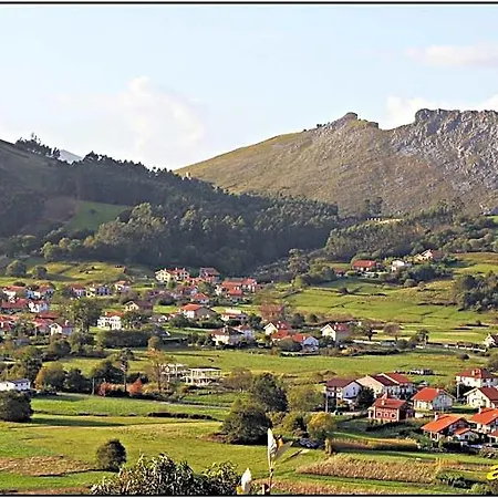 Conjunto Rural La Tejedora. Y Estudios Familiares. Hotel